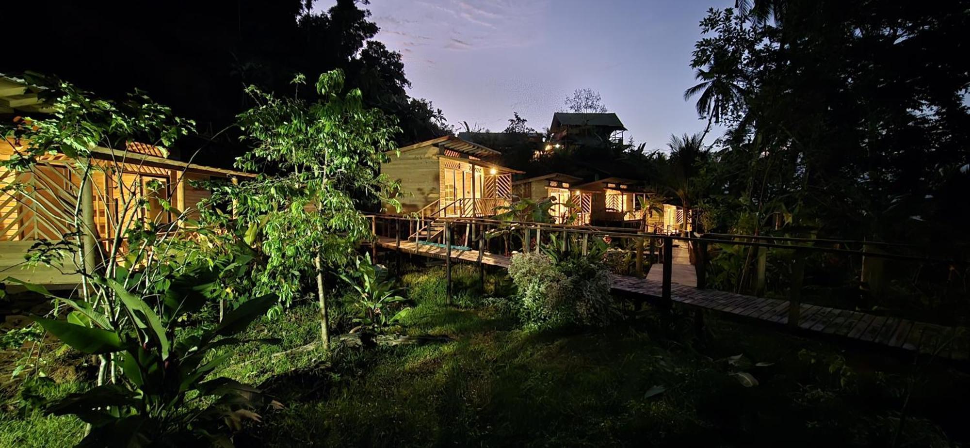 Pacific Nuqui Lodge Екстер'єр фото